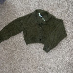 Forever 21 Cropped Green cardigan/sweater